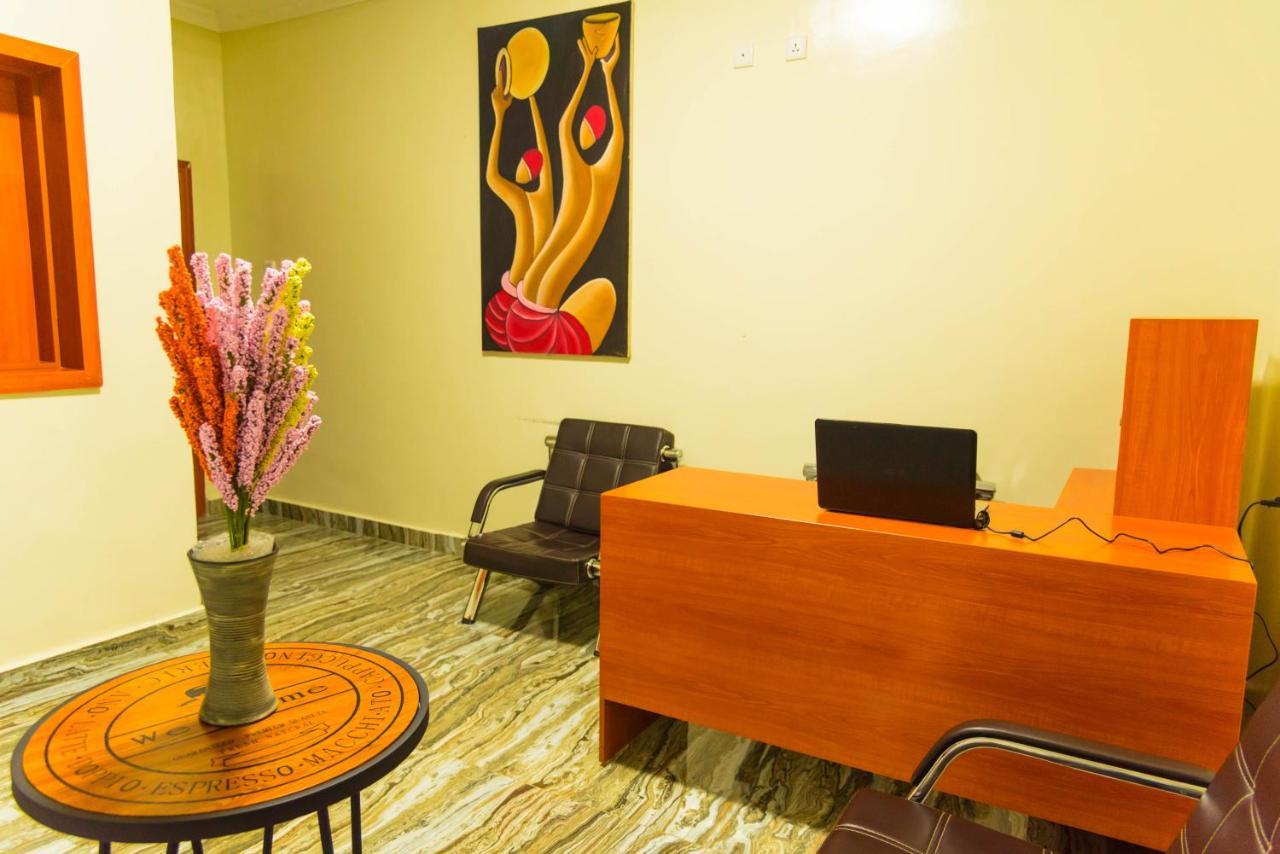 Avisha Town Hotel Kigali Exteriör bild